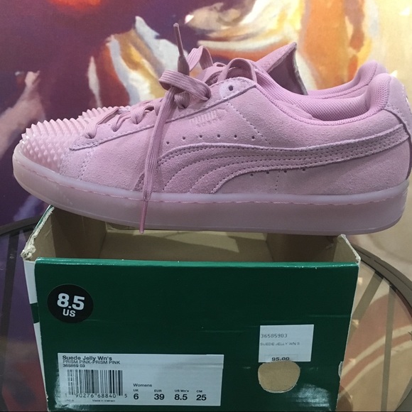 Puma Shoes - Brand New- Puma Women’s Suede Jelly s 8.5 msrp $95